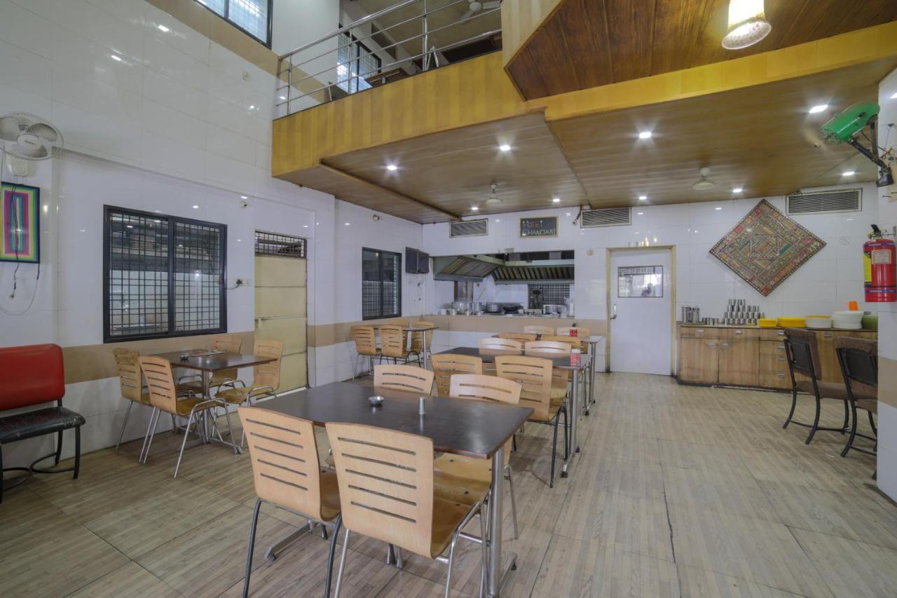Rāipur Oyo Flagship Hotel Chandani מראה חיצוני תמונה