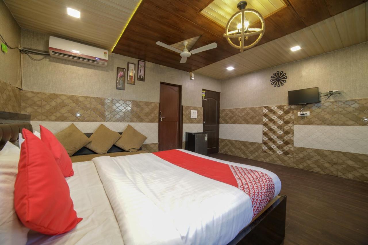 Rāipur Oyo Flagship Hotel Chandani מראה חיצוני תמונה